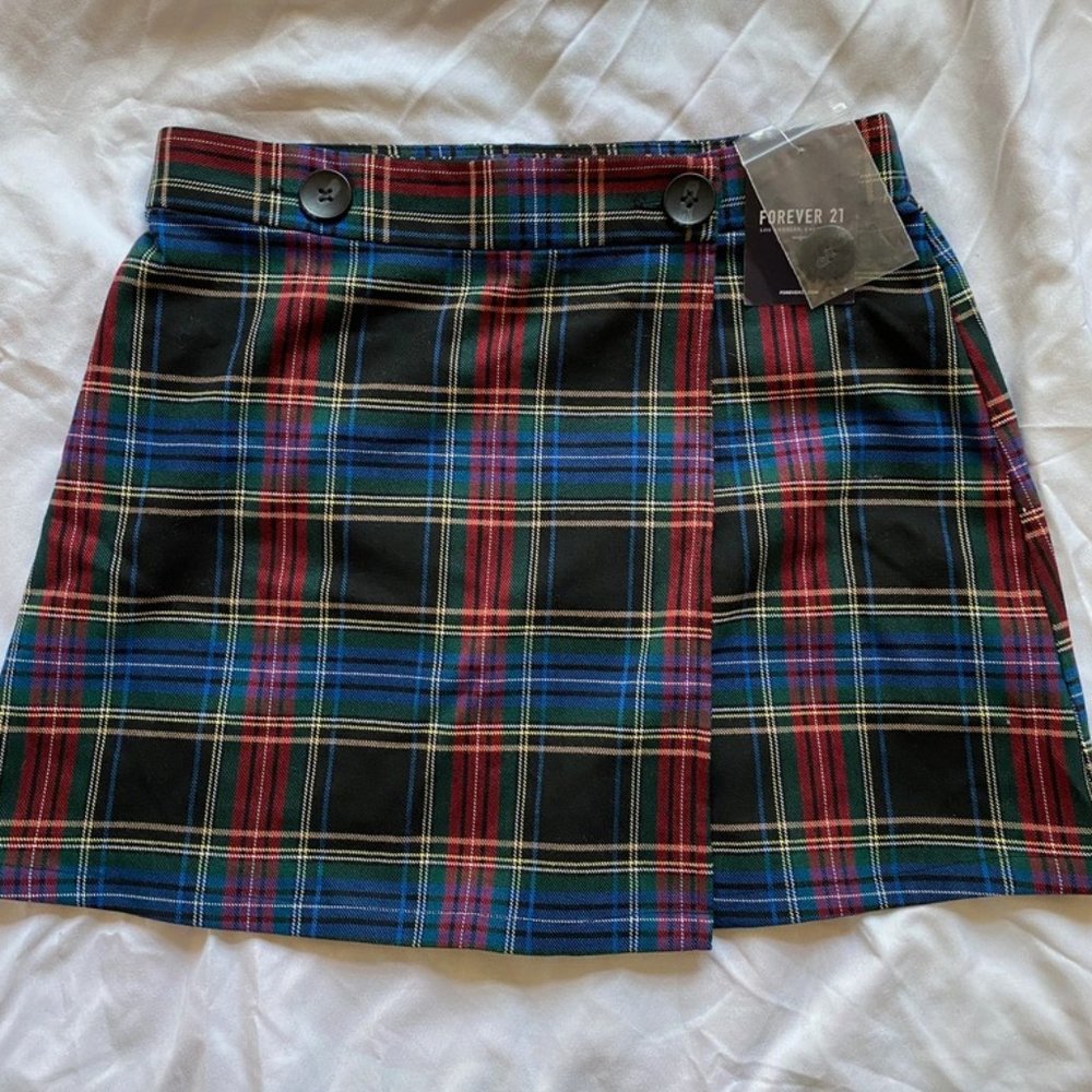 Forever 21 red, blue, green Plaid button skirt